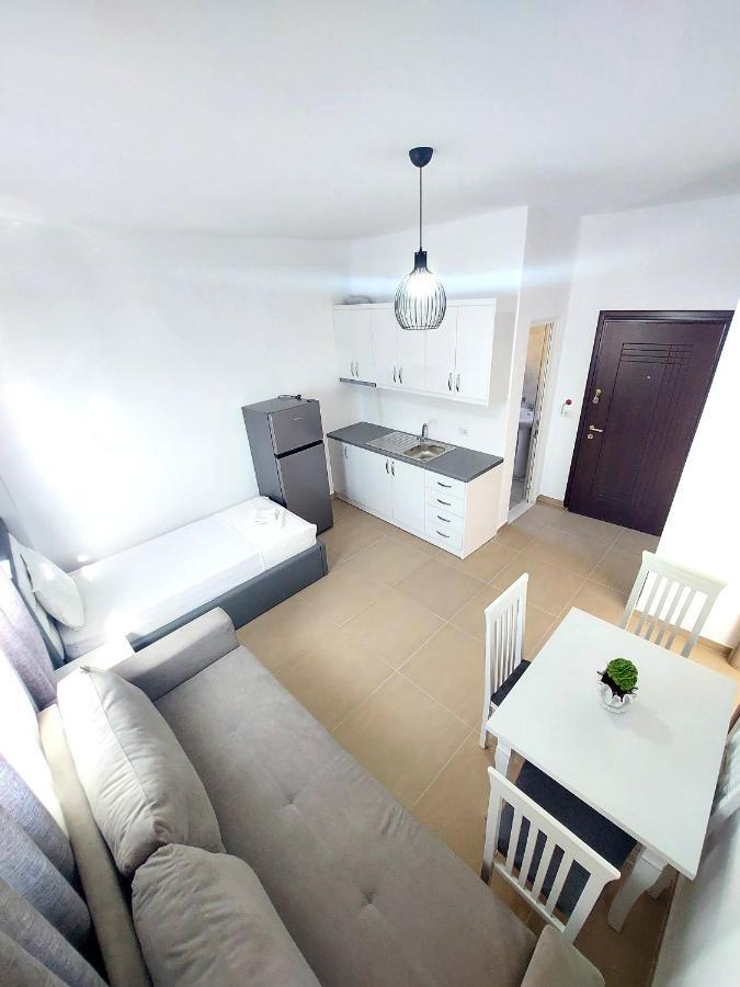 Apartment Makla *